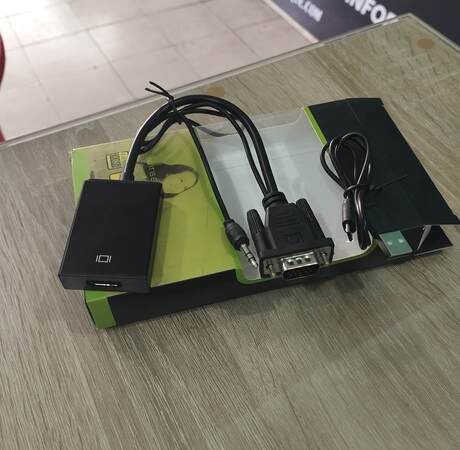 Adaptateur VGA Mâle avec Audio vers HDMI Femelle